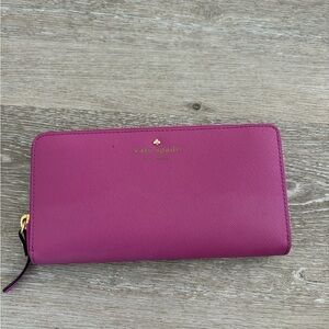 Kate Spade Fuchsia Wallet